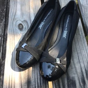 Croft & Barrow  9.5 1-1/2” wedges heels.